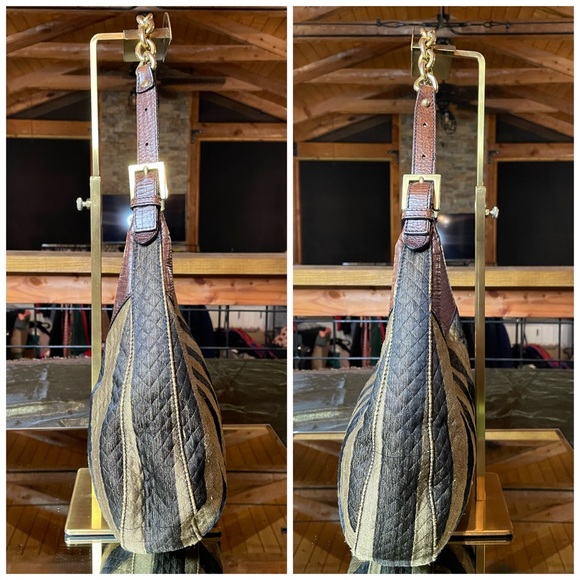 Fendi mezzaluna hobo bag with COA - Picture 3 of 16